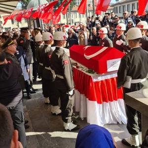 Kahraman Mehmetçiğimiz Hava Ulaştırma Uzman Çavuş Emre Sayın Törenle Karşılandı - fotoğraf 4