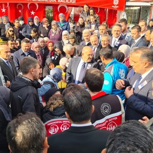 Kahraman Mehmetçiğimiz Hava Ulaştırma Uzman Çavuş Emre Sayın, Başçeşme Şehitliğinde Düzenlenen Törenle Son Yolculuğuna Uğurlandı - fotoğraf 2