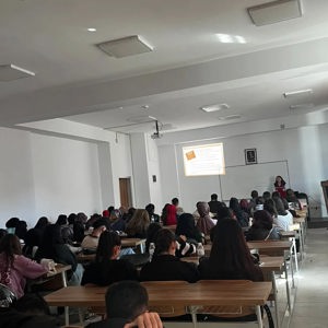 "Kadına Yönelik Şiddetle Mücadelede Farkındalık" ve "Evlilik Öncesi Eğitim" Konulu Eğitim Gerçekleştirildi - fotoğraf 1
