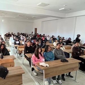 "Kadına Yönelik Şiddetle Mücadelede Farkındalık" ve "Evlilik Öncesi Eğitim" Konulu Eğitim Gerçekleştirildi - fotoğraf 2