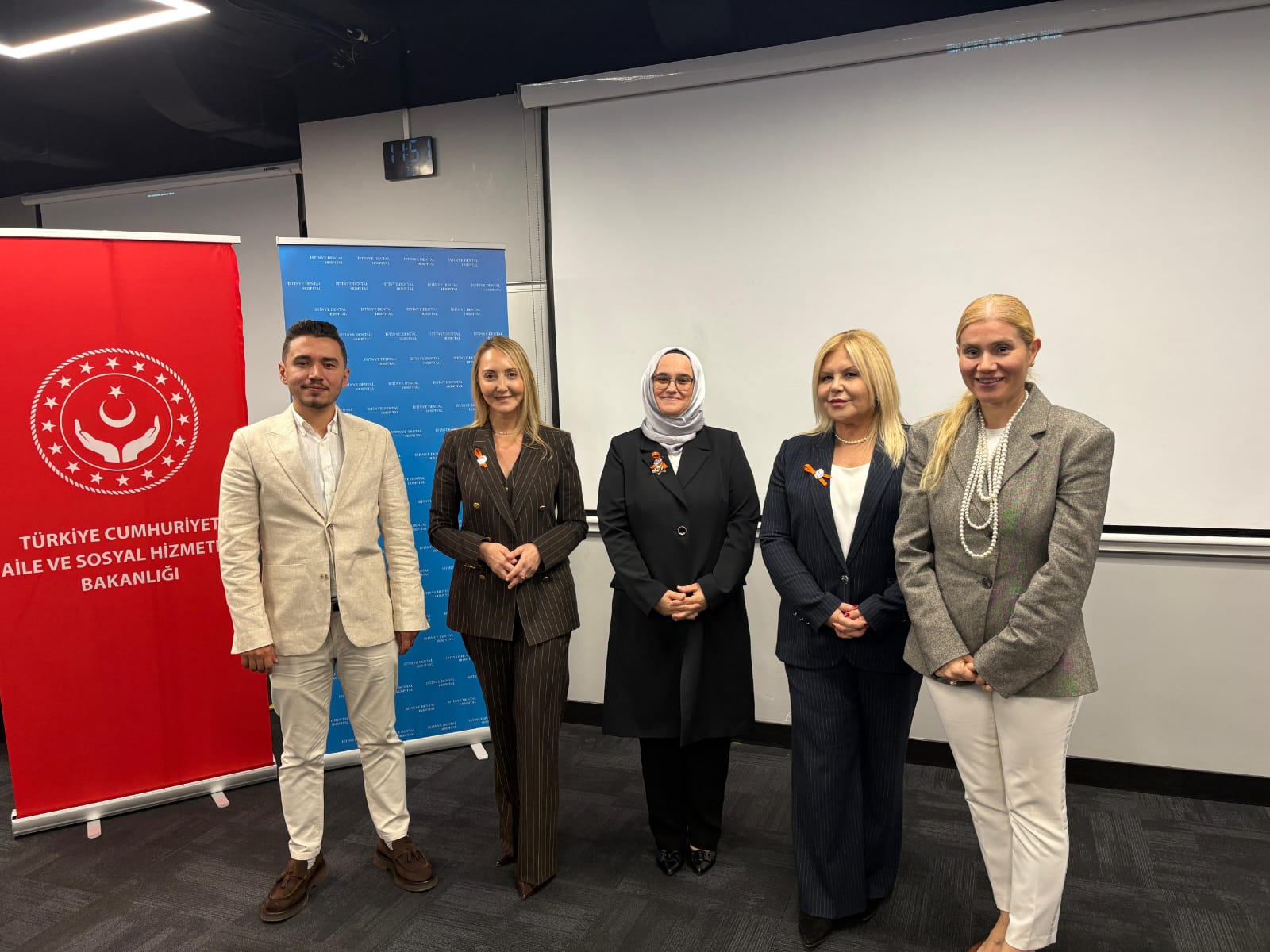 25 Kasım Kadına Yönelik Şiddete Karşı Uluslararası Mücadele Günü Kapsamında ‘Ailemiz: Şiddetsiz Geleceğimiz’ Temalı Sempozyum Gerçekleştirildi