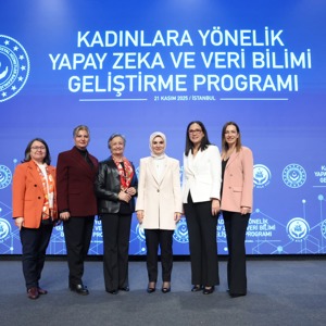 Bakanımız Göktaş, Kadınlara Yönelik Yapay Zeka ve Veri Bilimi Geliştirme Programı'nda konuştu - fotoğraf 7