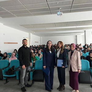 “Kameranın Arkasındaki Tehdit” Temalı Bir Seminer Düzenlendi - fotoğraf 4