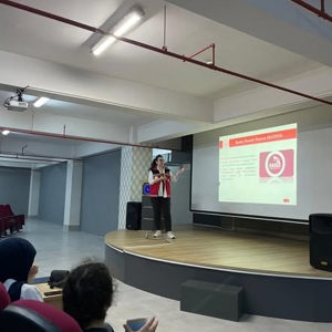 Yurt Öğrencilerine “Kadına Yönelik Şiddet ve Erken Yaşta Evliliklerle Mücadele” Semineri Düzenlendi - fotoğraf 1