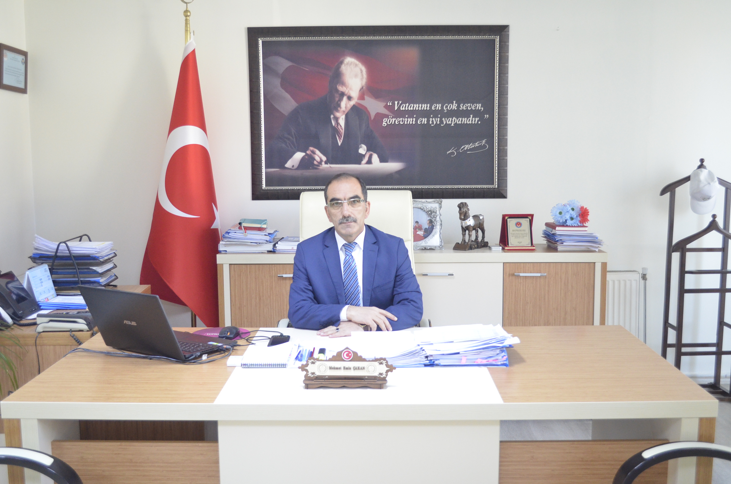 İl Müdürümüz M. Emin ÇAKAN 24 Kasım Öğretmenler Günü Mesajı