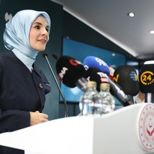 Aile ve Sosyal Hizmetler Bakanımız Göktaş, Yükselen Kadınlar Girişimcilik Eğitim Tırı Lansmanı'nda konuştu - fotoğraf 2