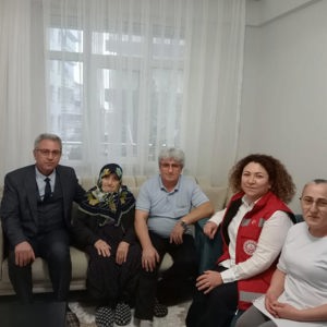 Şehit Öğretmenimiz Nurullah Saraç’ın Ailesi Ziyaret Edildi - fotoğraf 1