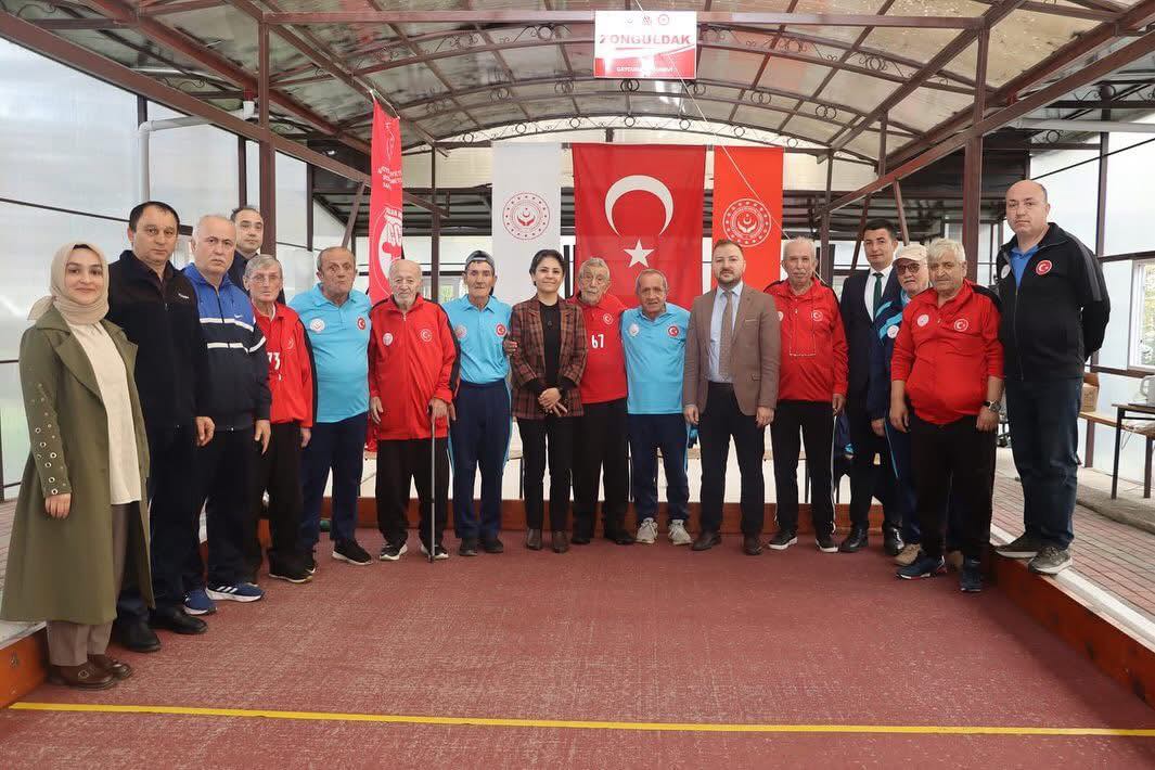 60 yaş üstü Yetişkin Gençler Bocce Şampiyonası Düzenlenmiştir.