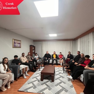 Balıkesir Cumhuriyet Savcısı Sayın Gürsel KENAR Ayten Burhan Erdayı Çocuk Evleri Sitesi Müdürlüğümüzdeki Çocuklarımızı Ziyaret Etti - fotoğraf 1