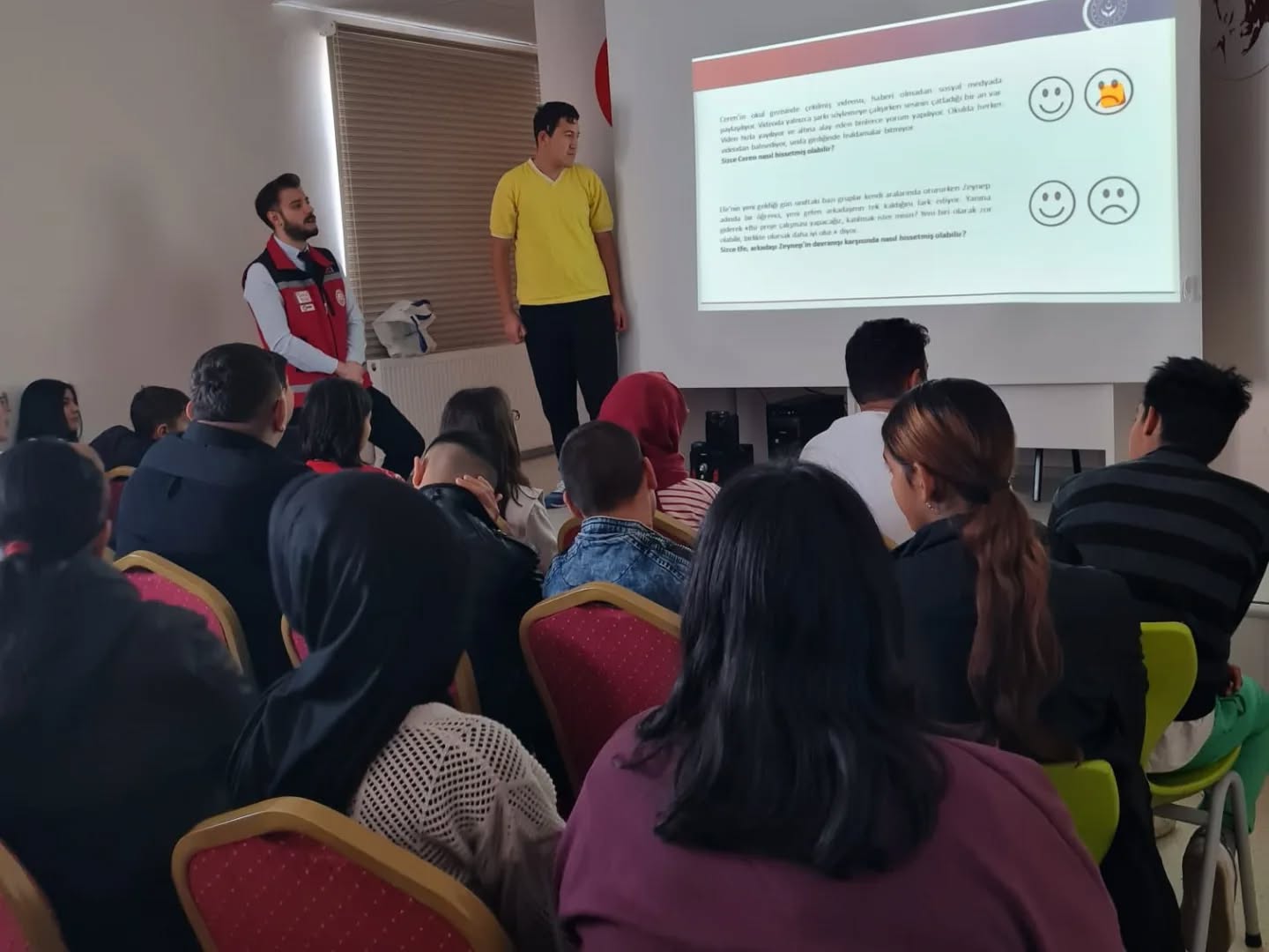 Akran Zorbalığı ve Duygusal Farkındalık Eğitimi Düzenlendi