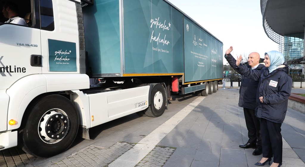 Aile ve Sosyal Hizmetler Bakanımız Göktaş, Yükselen Kadınlar Girişimcilik Eğitim Tırı Lansmanı'nda konuştu