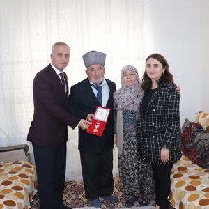 Kıbrıs Barış Harekatına Katılan Gazilerimize Madalyaları Kendilerine Tevcih Edilmeye Devam Ediyor - fotoğraf 6