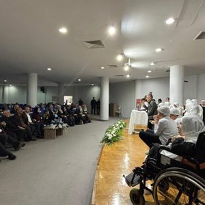 Aynı Bahçenin Farklı Çiçekleriyiz - fotoğraf 2