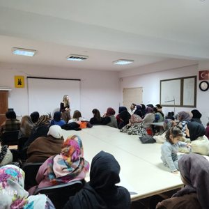 19 Mayıs ÇATOM’da eğitici ve kursiyerlere Batman KADEM temsilciliği tarafından Güven Toplumun İnşası,Şiddetin Anatomisi Ve Çözüm Yolları eğitimi  - fotoğraf 5
