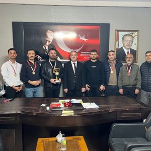 "Satranç Turnuvası" - fotoğraf 2