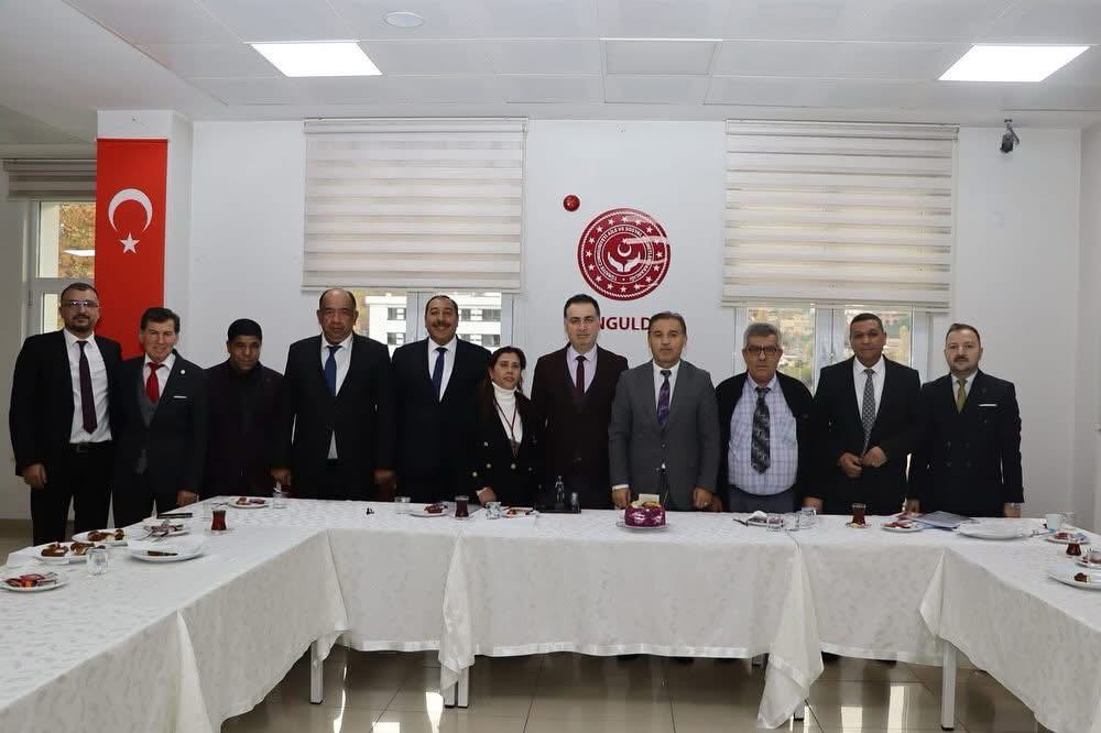 Roman Vatandaşlara Yönelik Strateji Belgesi (2023-2030 ) ve 1. Aşama Eylem Planı(2023-2025) kapsamında  Aile ve Sosyal Hizmetler İl Müdürlüğünde bir toplantı gerçekleştirilmiştir.