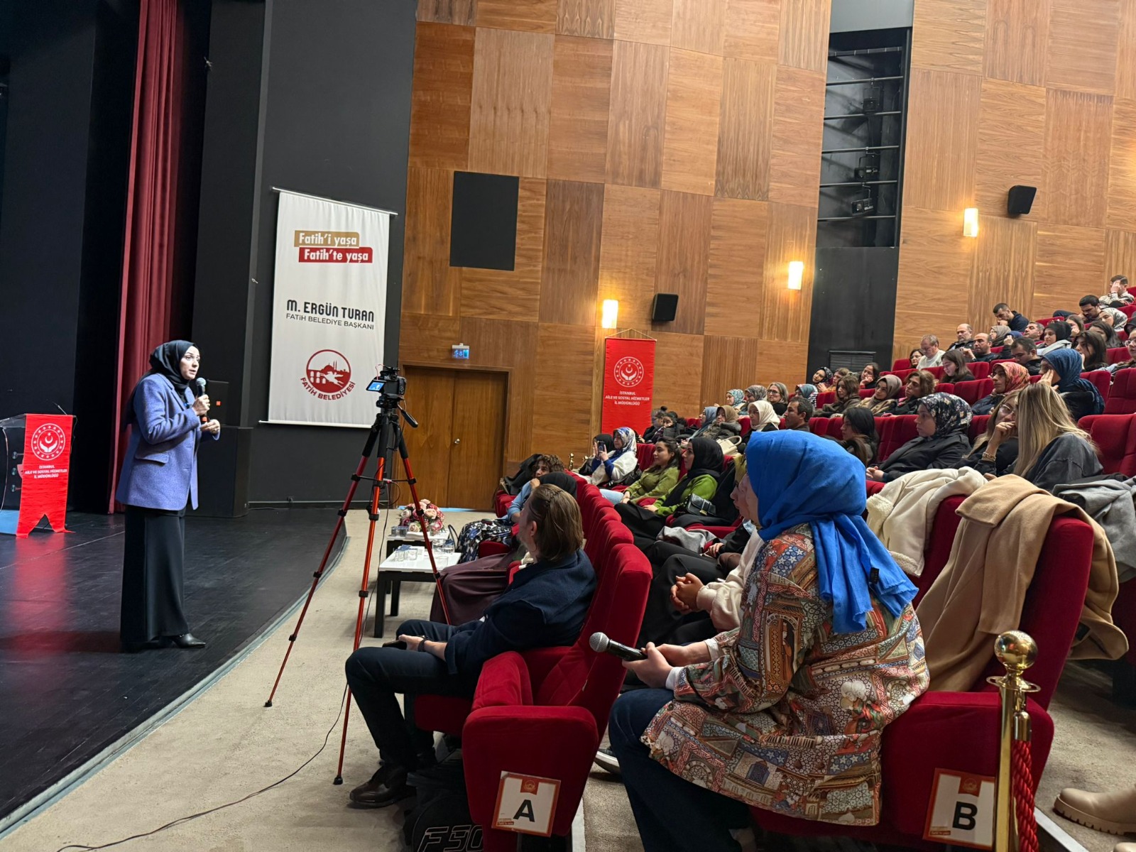 İl Müdürlüğümüze Bağlı Kuruluşlarda Görev Yapan Personelimize Yönelik “Ergenlik Dönemi Problemleri ve Kimlik Gelişimi” Konulu Bir Seminer Gerçekleştirilmiştir