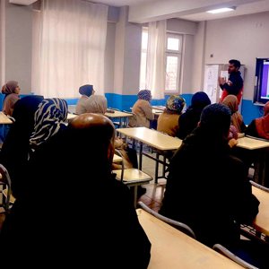 100. Yıl Ortaokulu velilerine “Teknoloji Bağımlılığı” eğitimi - fotoğraf 2