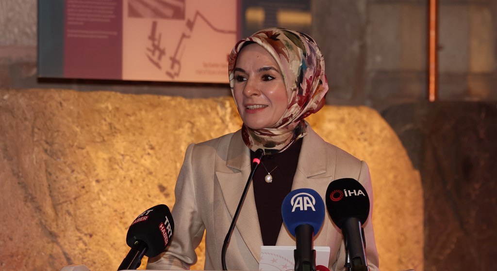 Bakanımız Göktaş, "Dijital Dünyada Çocukları Güçlendirmek Tanıtım Programı"nda konuştu