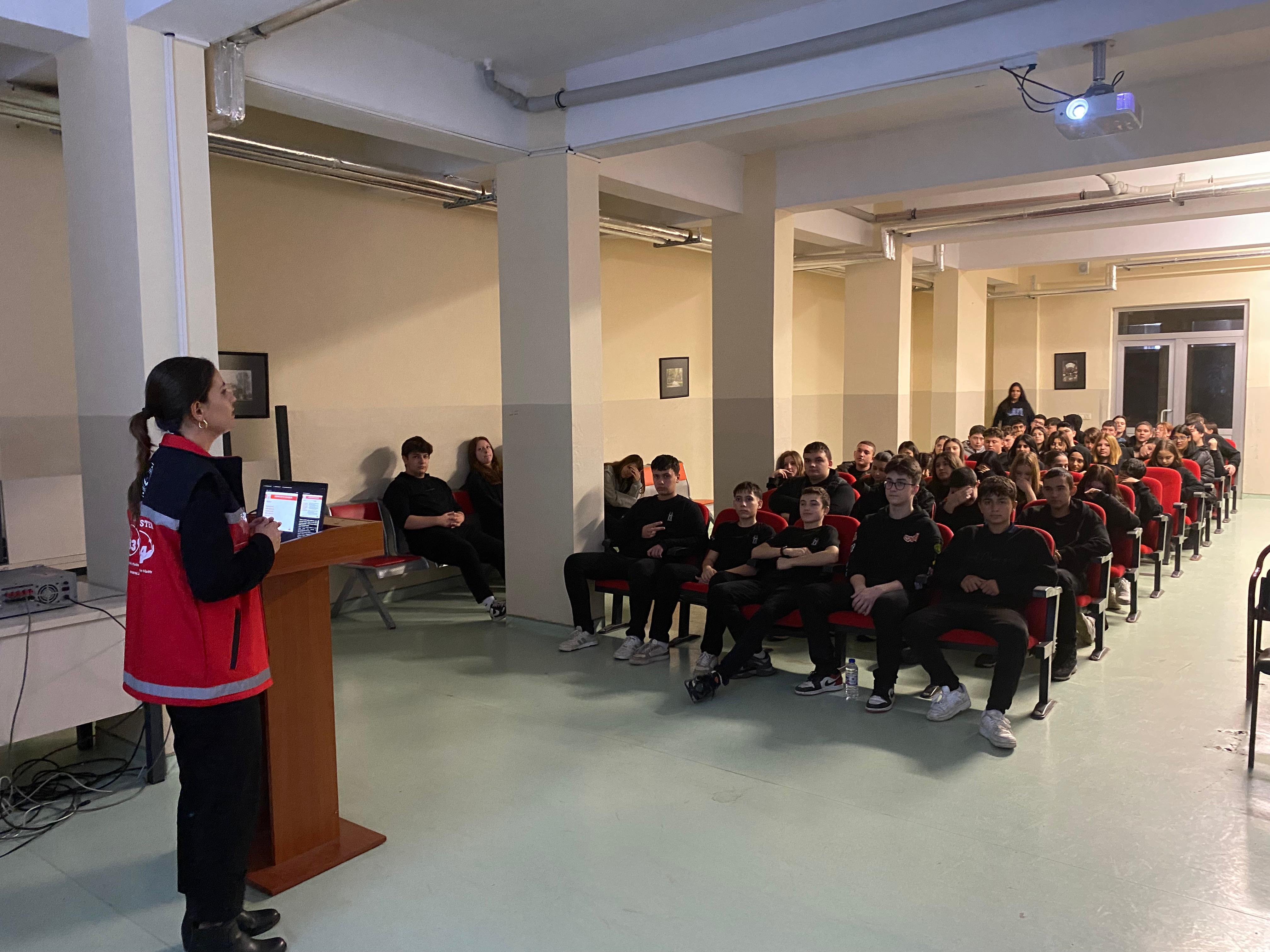 Kadına Yönelik Şiddetle Mücadele Eğitimi Verildi.