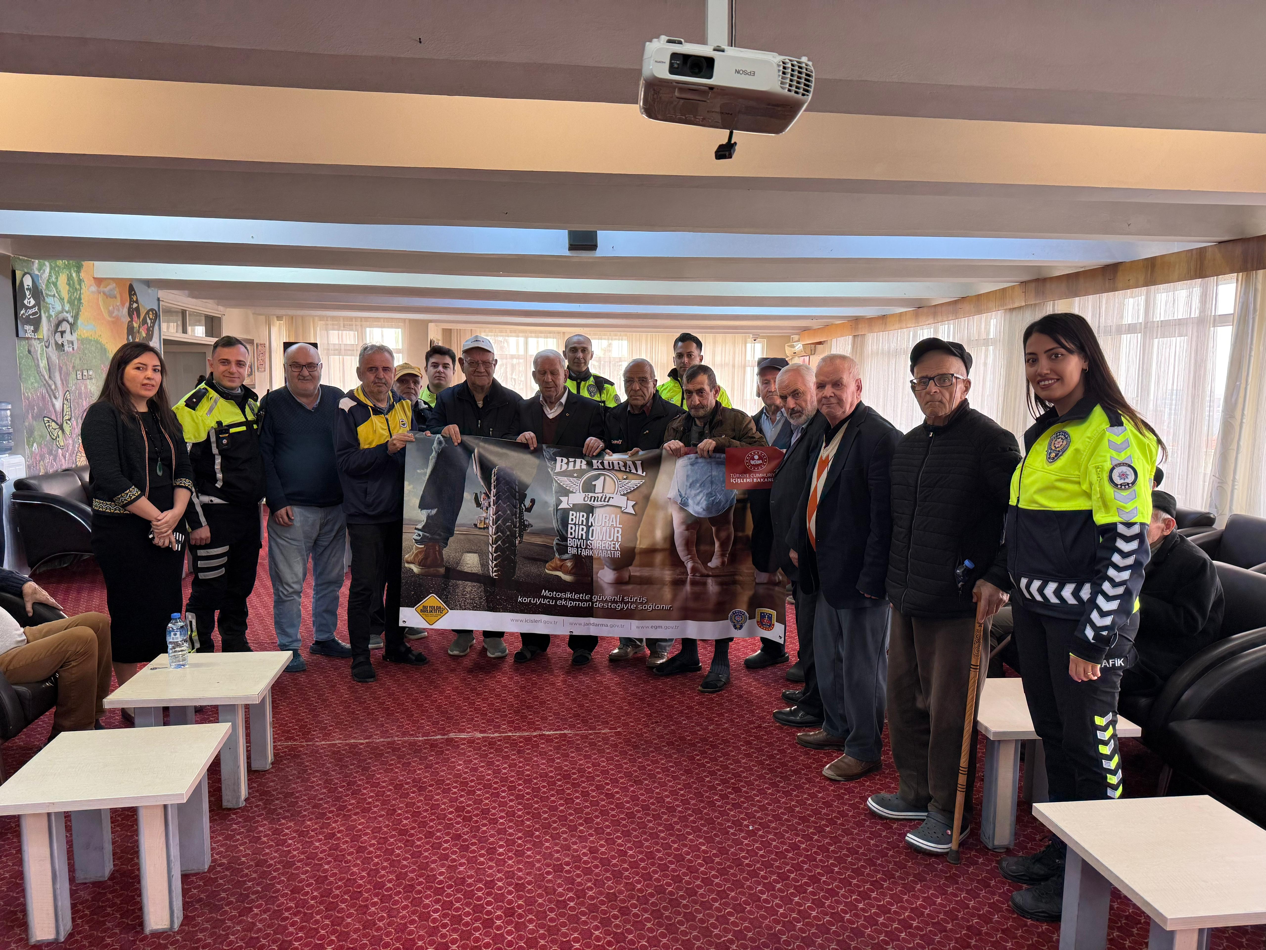 Trafik Güvenliği Eğitimi Verildi.