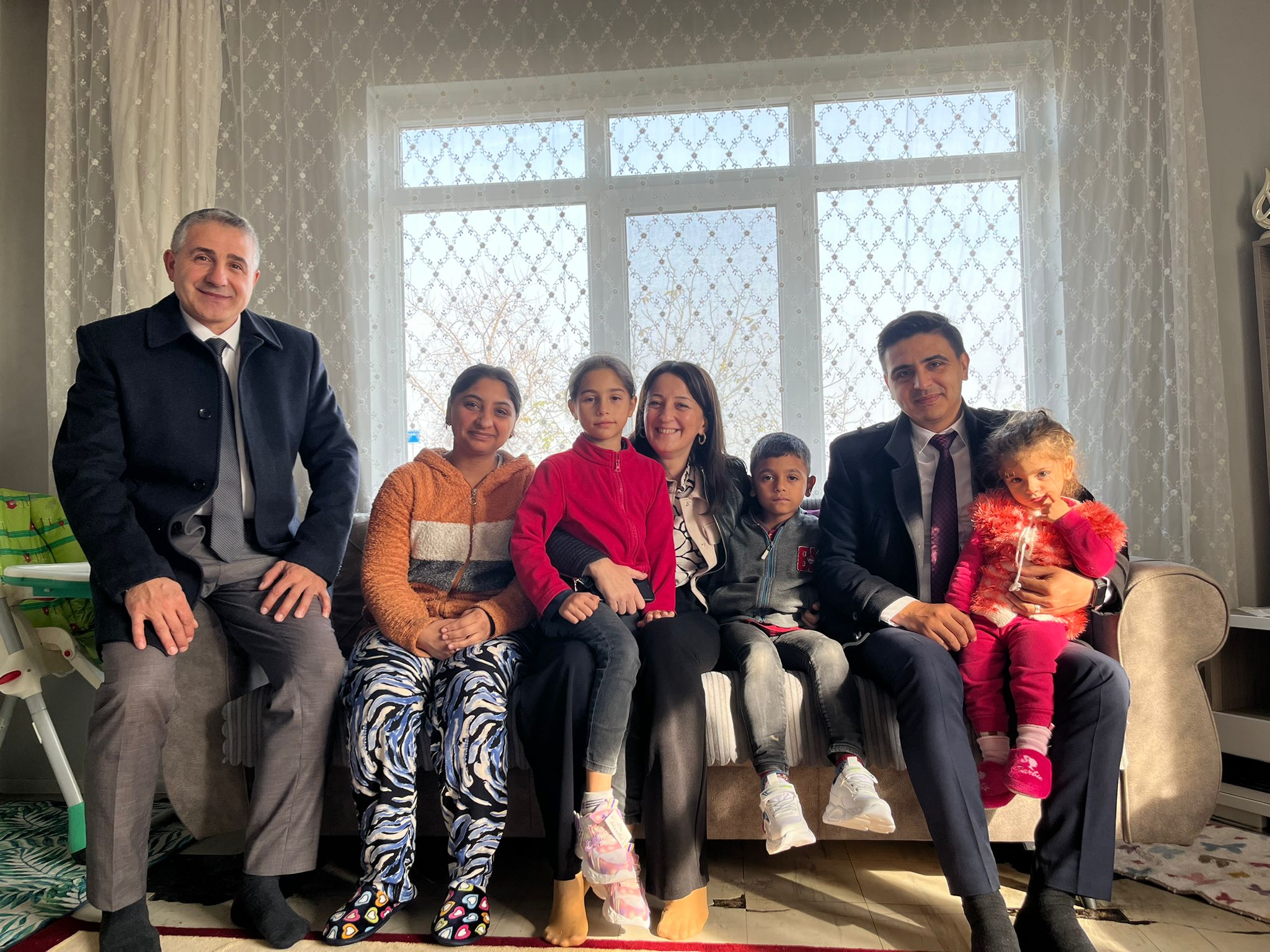 Edirne Aile ve Sosyal Hizmetler İl Müdür Yardımcısı İbrahim IRMAK, Kahve Bahane Projesi Kapsamında Aile Ziyareti Gerçekleştirdi.