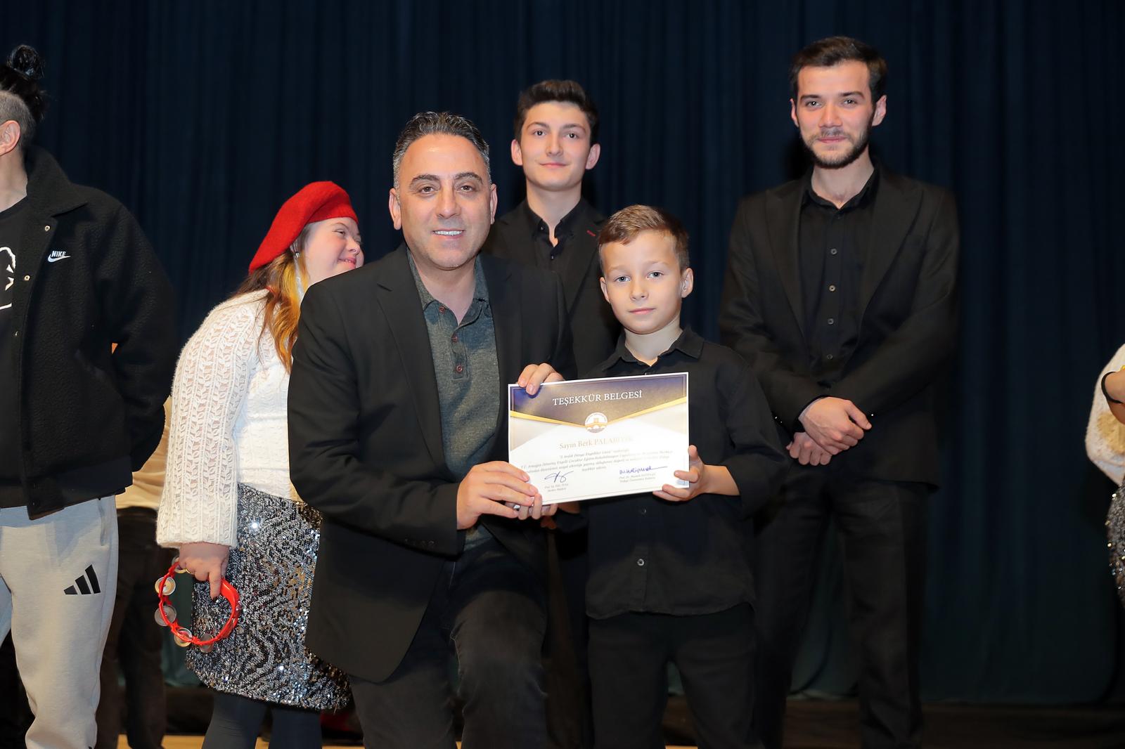 3 Aralık Engelliler Günü Konseri Düzenlendi.