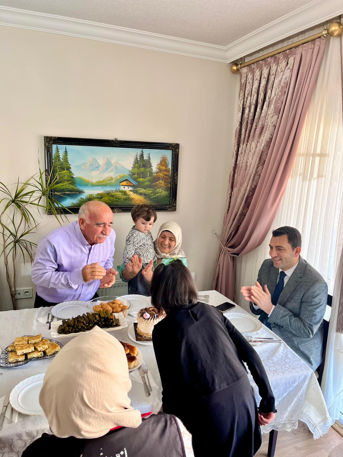 Koruyucu Aile Kapsamında Doğum Günü Kutlaması