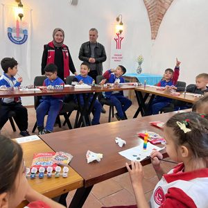 Aile Yılı Kapsamında Mum Boyama Atölyesi - fotoğraf 1