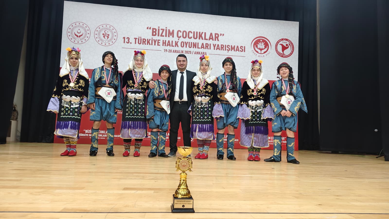 Bizim Çocuklar Göğsümüzü Kabarttı