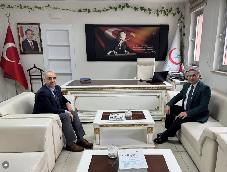 İl Müdürümüz Sayın Adem YÜCEL, Amasya İl Sağlık Müdürü Sayın Dr. Dursun KOÇ' u makamında ziyaret etti.