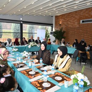 Gönül Elçileri ve Koruyucu Aileleri - fotoğraf 1