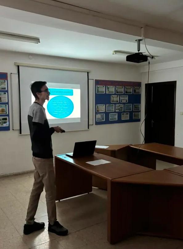 Bozüyük 45. Mühimmat Bölük Komutanlığında Finansal Planlama ve Teknoloji Bağımlılığı Eğitimleri Gerçekleştirildi