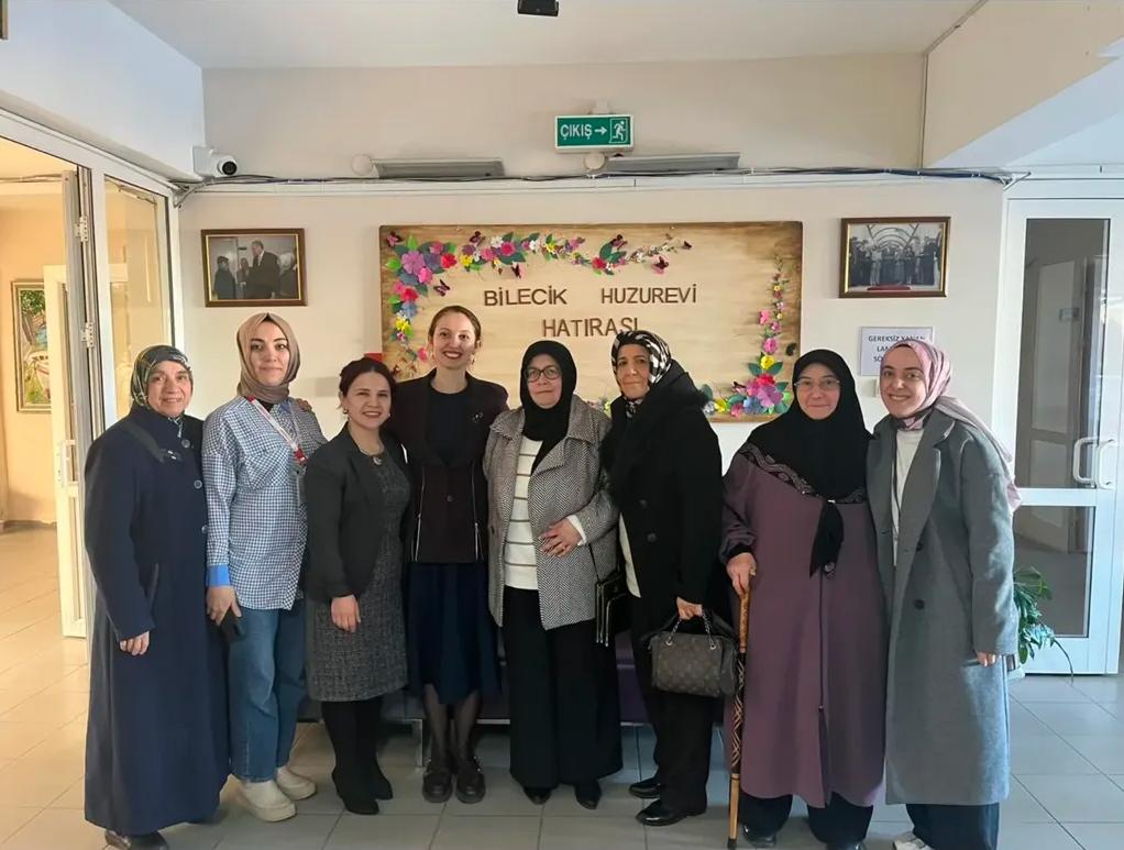 İl Sağlık Müdürlüğüne Bağlı Sağlıklı Hayat Merkezi Personelleri Tarafından Huzurevine Ziyaret Gerçekleştirildi