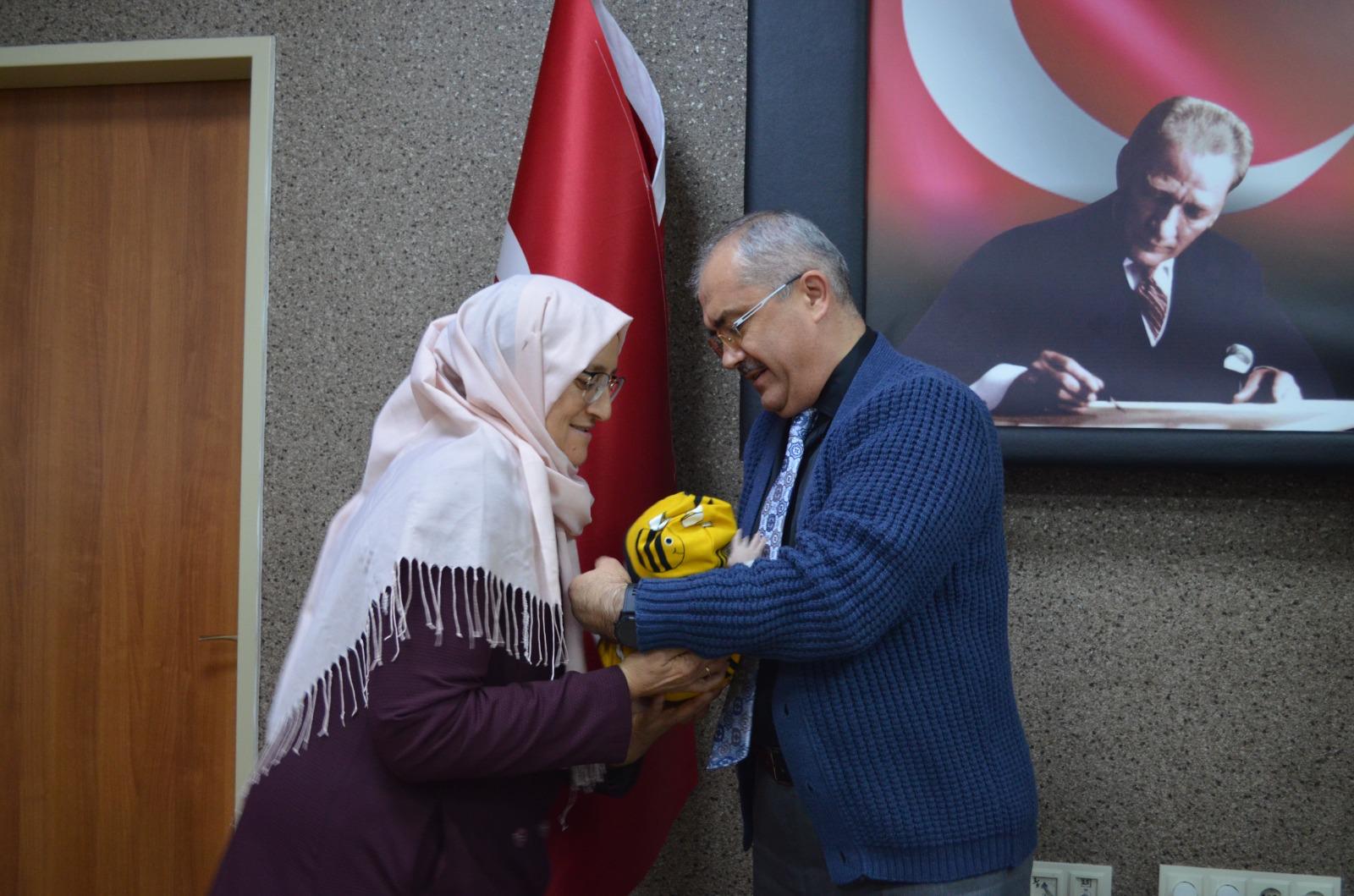 Kübra Bebeği Geçici Koruyucu Ailesine Teslim Ettik