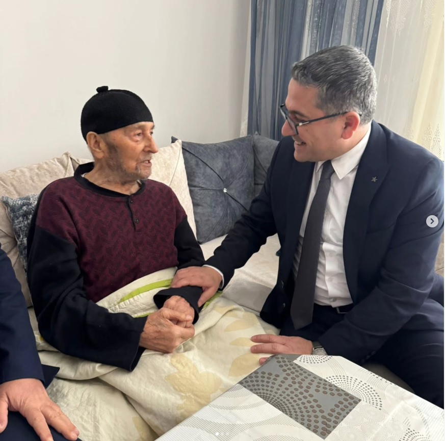  İl Müdürümüz Sayın Adem YÜCEL, Kahraman Kore Gazimiz Sayın Ağa AYTEKİN'i ziyaret etti.