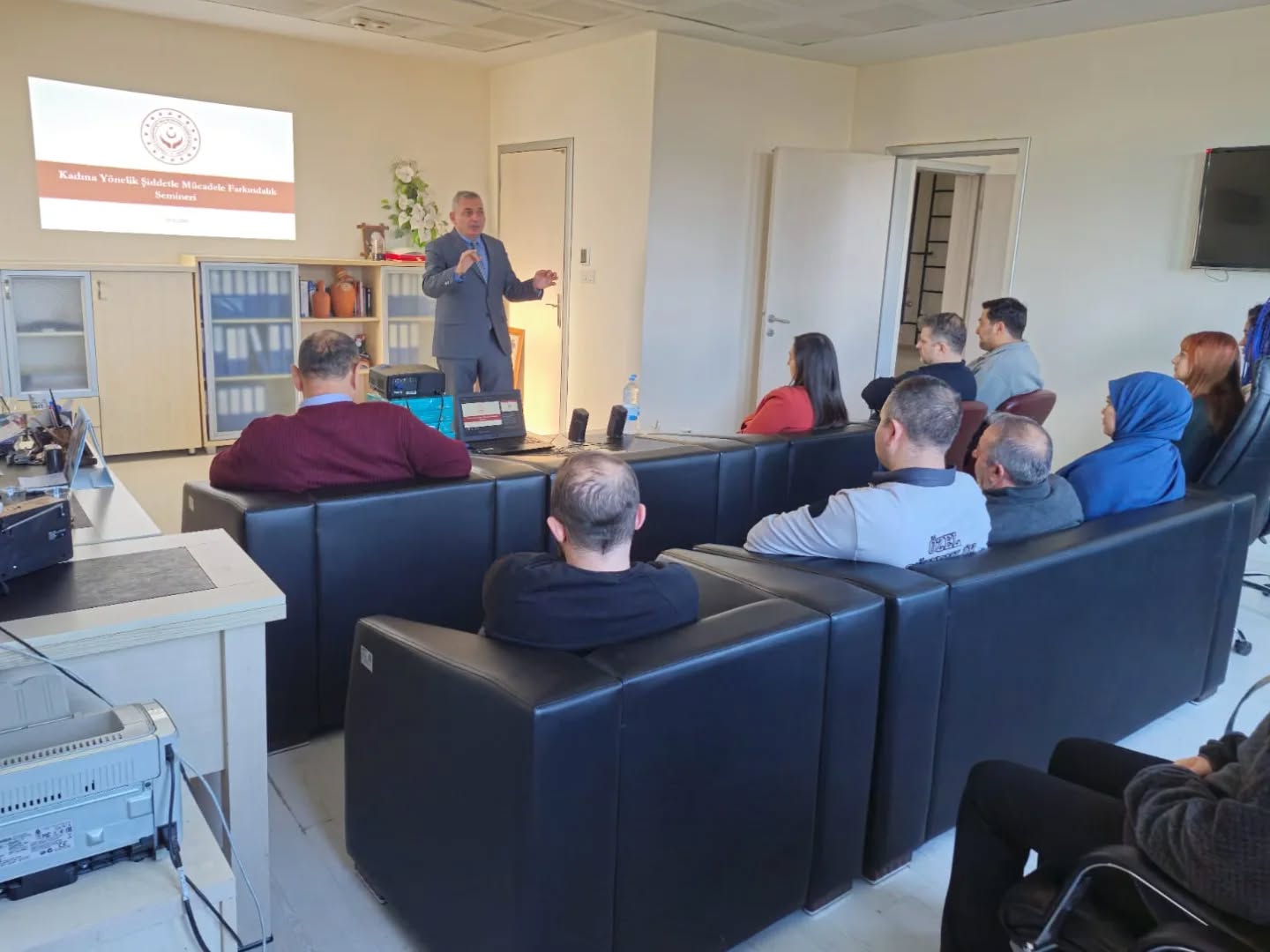 Kadına Yönelik Şiddetle Mücadele ve Toplumsal Sorumluluk Konulu Eğitim Gerçekleştirildi