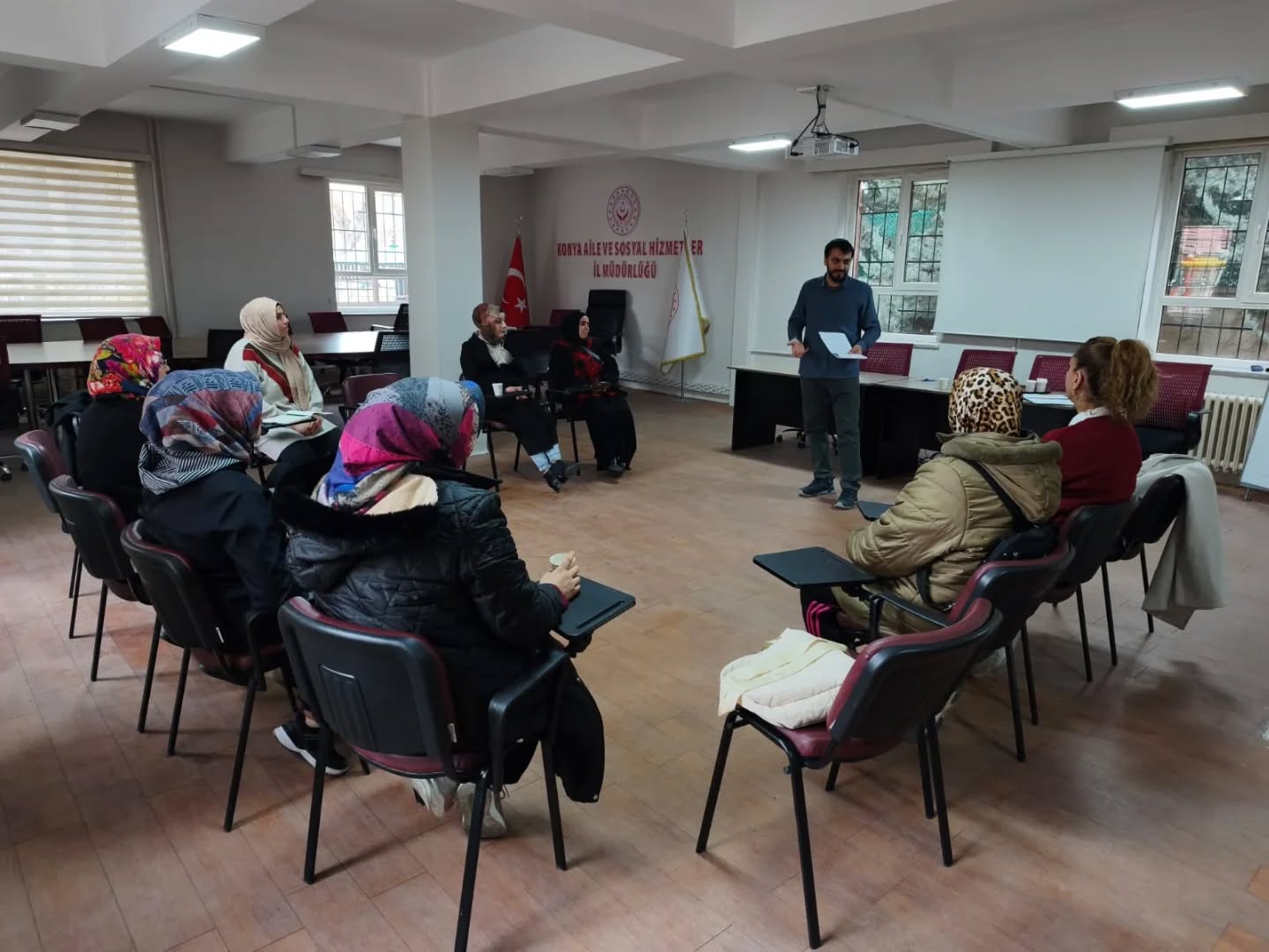 "İletişim, İyi Hissetme ve Kendi Kendine Yardım" Konusunda Eğitim Düzenlendi