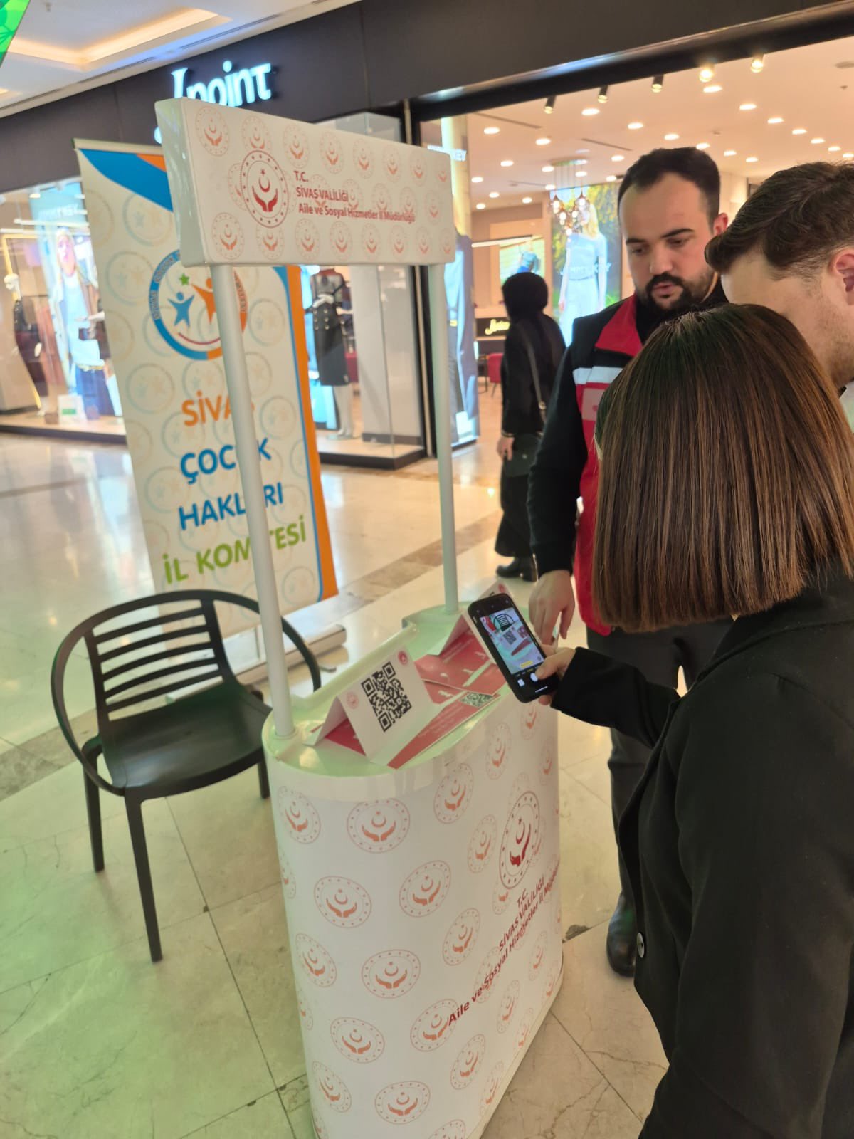 Dijital Çağda Çocuk Hakları İçin Bilinçlendirme Çalışması