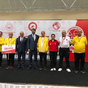 “Yetişkin Gençler Huzur Bocce Ligi’nde” Yalova Şehit Yakınları Ve Gaziler Bocce Takımı Şeref  Ödülüne Layık Görüldü. - fotoğraf 1