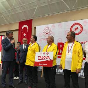 “Yetişkin Gençler Huzur Bocce Ligi’nde” Yalova Şehit Yakınları Ve Gaziler Bocce Takımı Şeref  Ödülüne Layık Görüldü. - fotoğraf 4