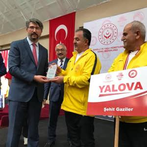 “Yetişkin Gençler Huzur Bocce Ligi’nde” Yalova Şehit Yakınları Ve Gaziler Bocce Takımı Şeref  Ödülüne Layık Görüldü. - fotoğraf 2