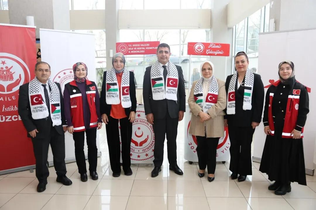 Dijital Dünyada Çocuk Hakları Sözleşmesini Destekliyoruz.