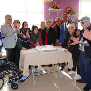 2025 Aile Yılı Kapsamında Huzurevinde Moral Etkinliği - fotoğraf 1
