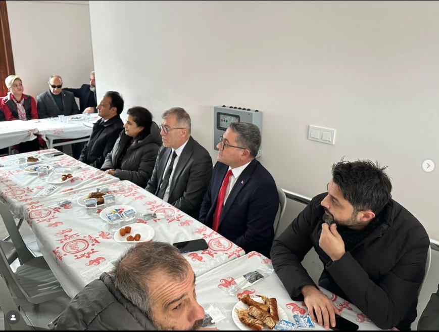 İl Müdürümüz Sayın Adem YÜCEL,"Engelsiz Aile Sofrası: Amasya Çöreği ve Keşkeği" programında engelli bireyler ve aileleri ile bir araya geldi.