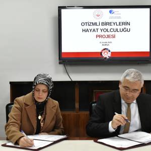 Otizmli Bireylerin Hayat Yolculuğu  adlı proje için imza töreni gerçekleştirildi - fotoğraf 3