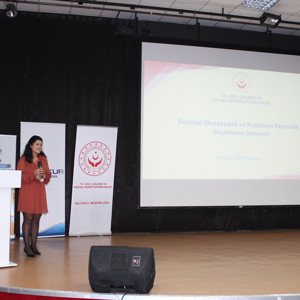 “Finansal Okuryazarlık Ve Kadınların Ekonomik Güçlenmesi" Semineri Düzenlenmiştir. - fotoğraf 4