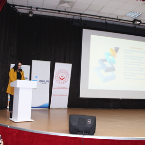 “Finansal Okuryazarlık Ve Kadınların Ekonomik Güçlenmesi" Semineri Düzenlenmiştir. - fotoğraf 8