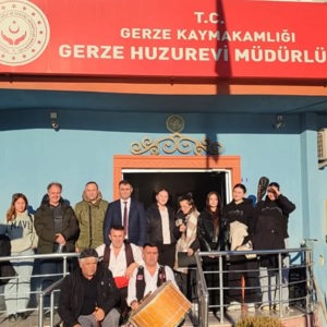 Gerze Huzurevi’nde Yıl Sonu Eğlencesi - fotoğraf 2