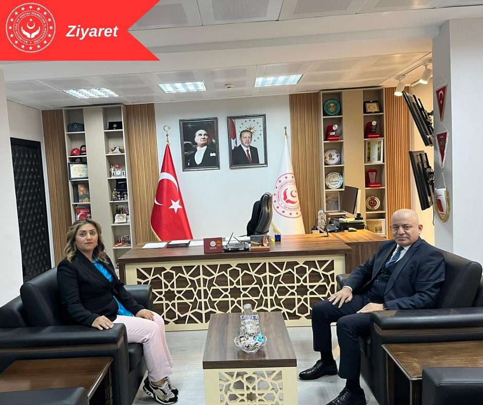 İl Müdürümüz Sayın Emine BÖÇKÜN, Balıkesir PTT Baş Müdürü Sayın Suat ÖZTÜRK’ü Makamında Ağırladı.